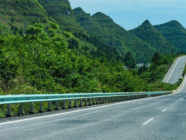 高速防眩板,马路栏杆,马路交通护栏